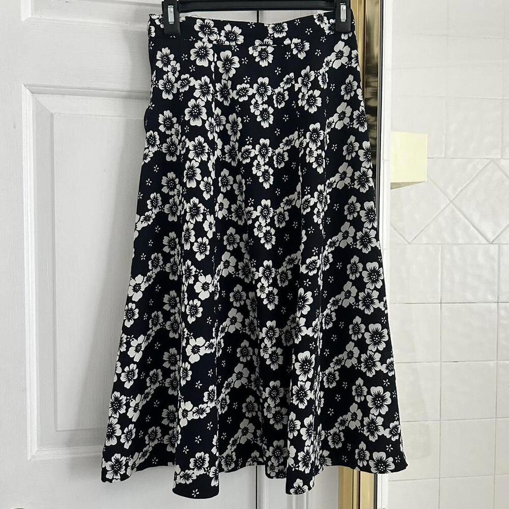 Marimekko Women's Black and White Skirt